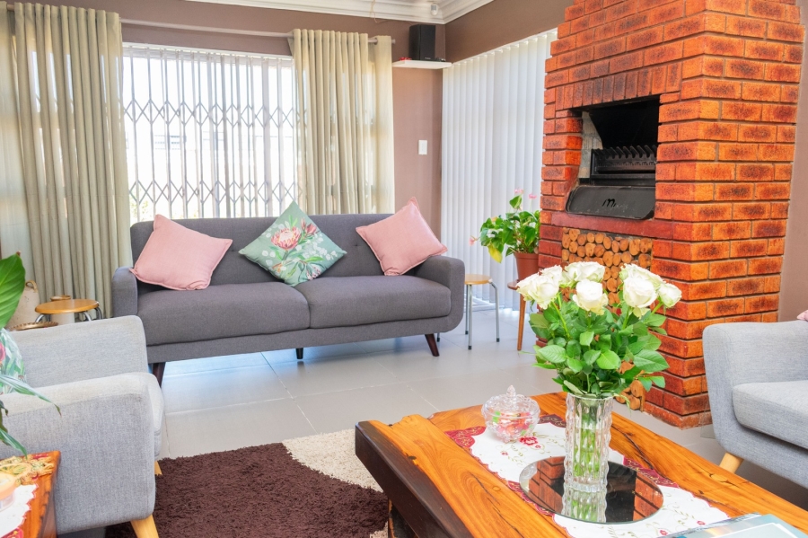 3 Bedroom Property for Sale in Fairview Eastern Cape